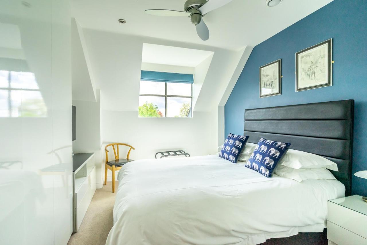 7 Aspire Apartment York Exterior photo